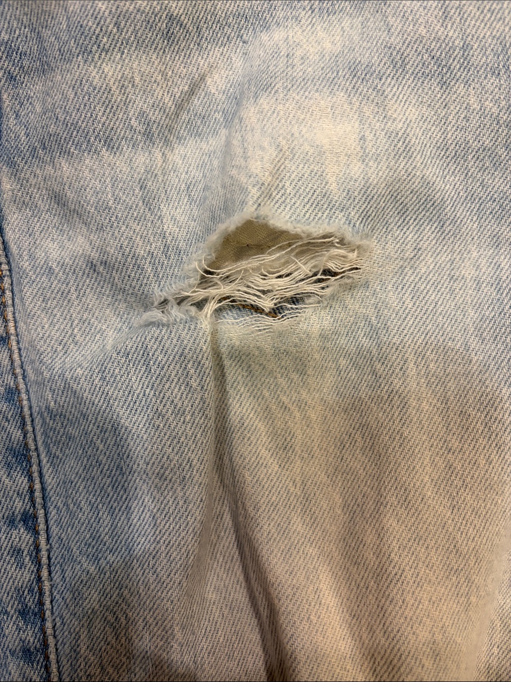 Abercrombie kids baggy light blue ripped jeans - Picture 3 of 8